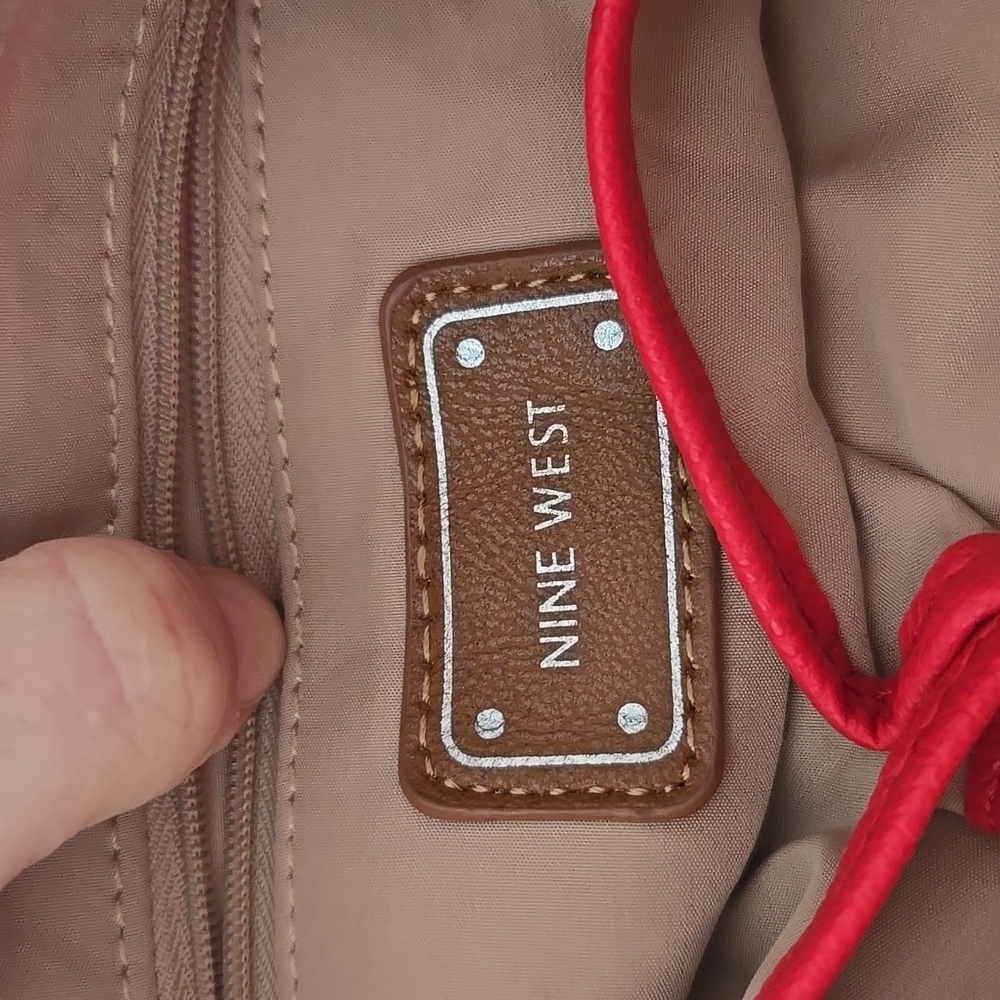 Handbag - Picture 5 of 5